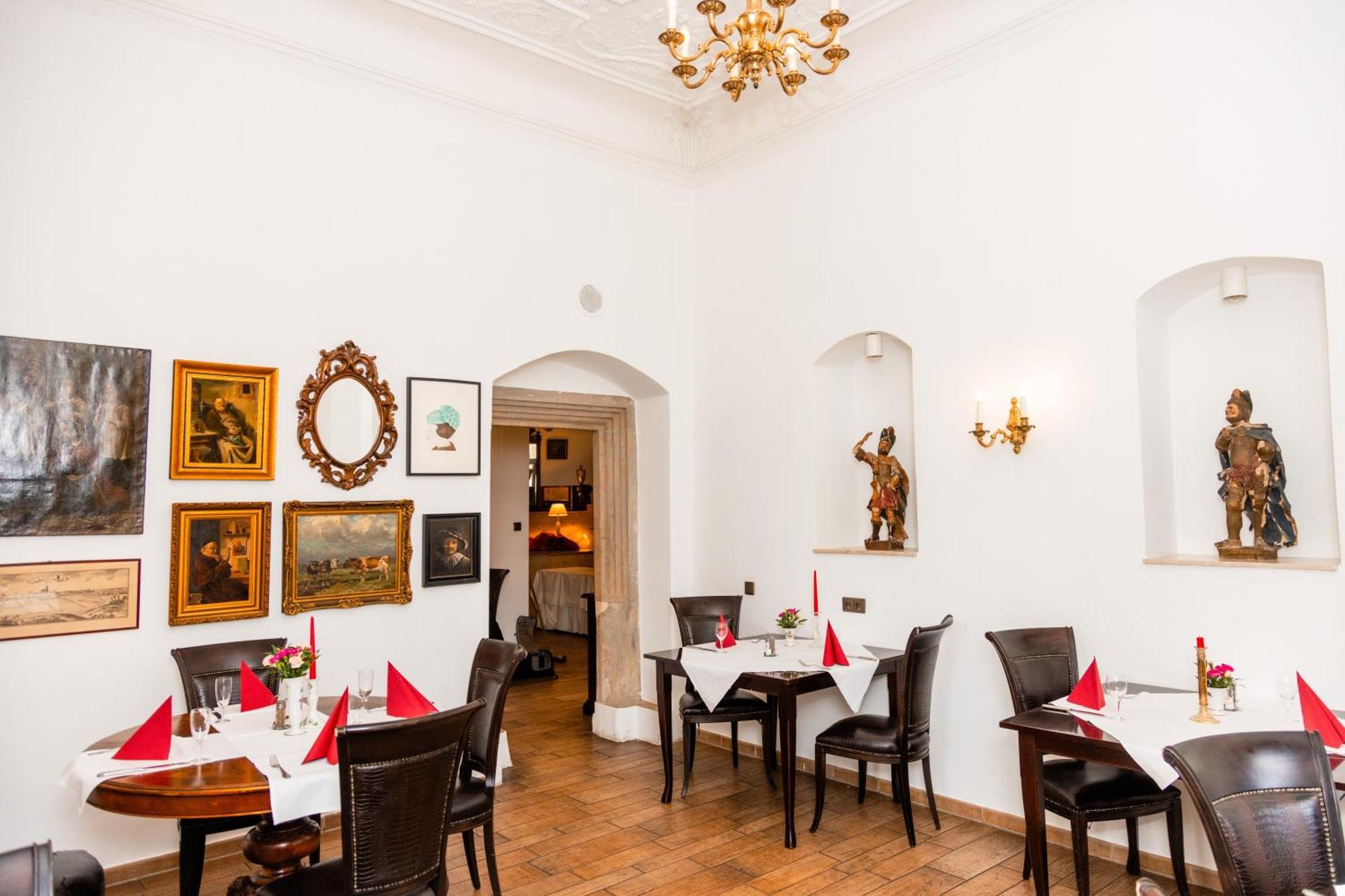 Hotel Schloss Schkopau Bagian luar foto